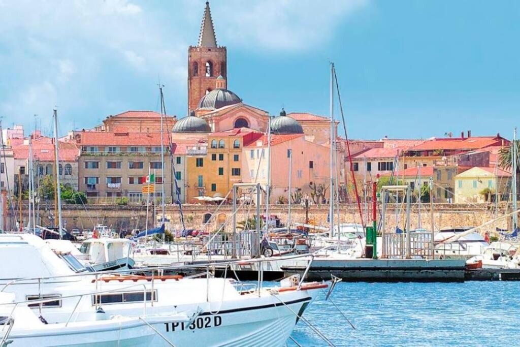 Casa Minorca Centro Storico Di Alghero Apartment Luaran gambar