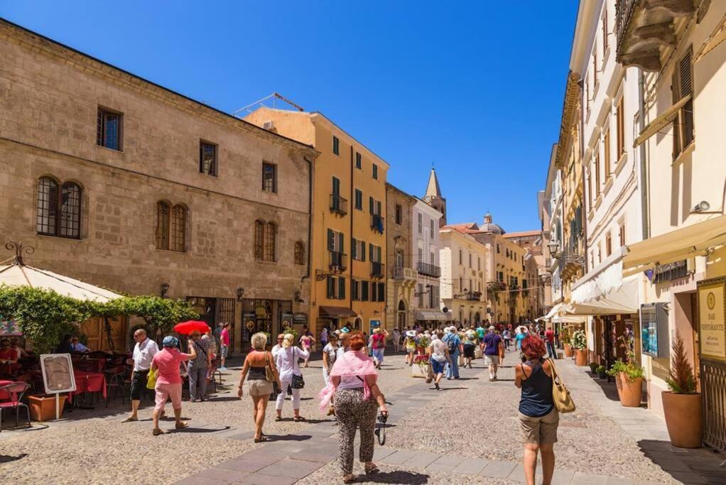 Casa Minorca Centro Storico Di Alghero Apartment Luaran gambar